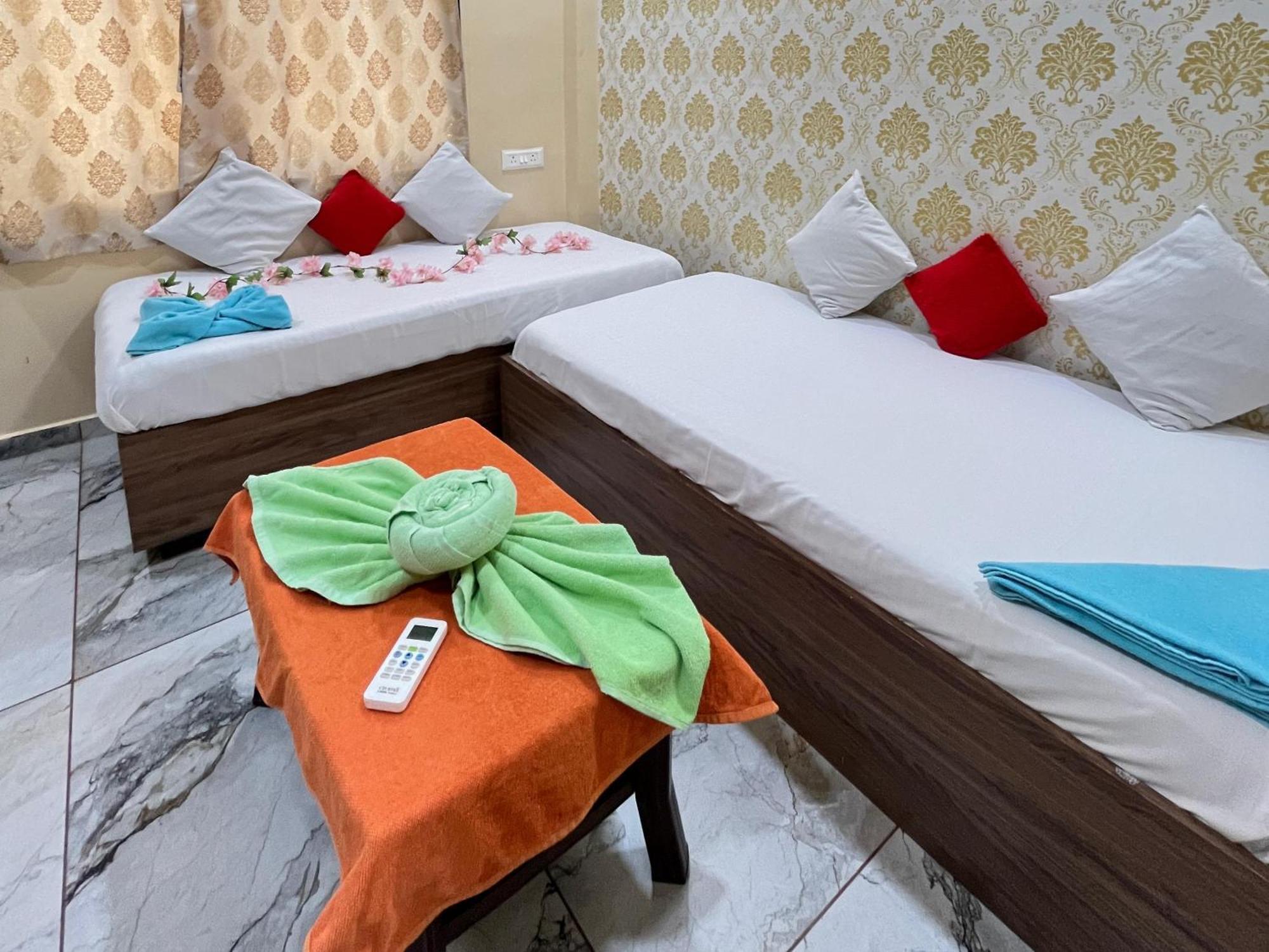 Jai Swaminarayan Delux Homestay Garudeshwar Bagian luar foto
